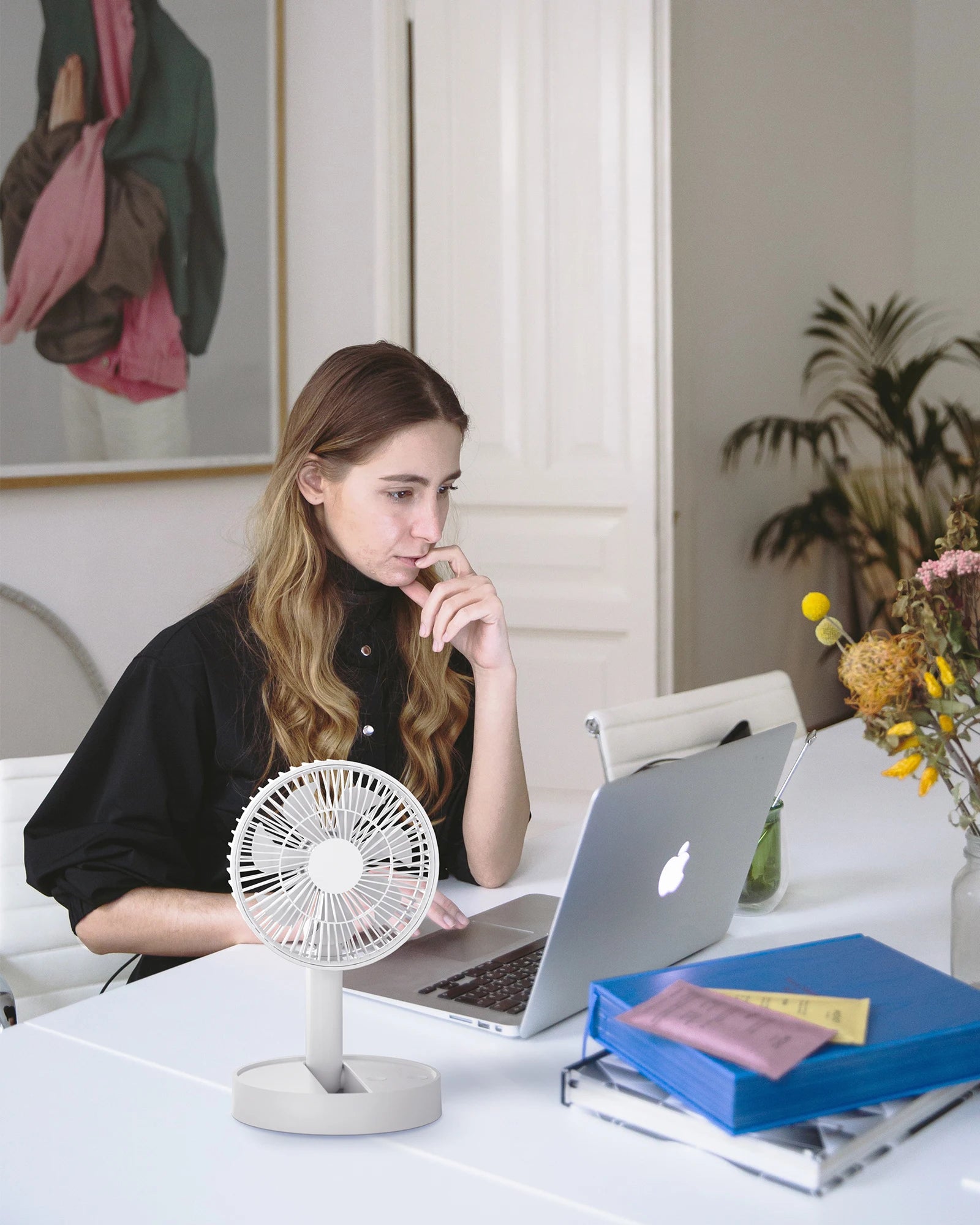 Ventilateur pliable USB avec 4 vitesses et synchronisation, mini-ventilateur à piles pour chambre à coucher, intérieur ou extérieur, ventilateur de table