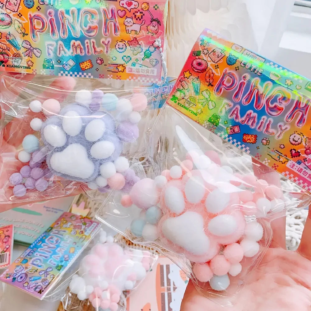 Squishy TPR Patte de chat avec fourrure Soulagement du stress Jouet spongieux Fidget Jouet Mini patte de chat kawaii en peluche Patte de chat en silicone Petite patte de chat Mignon pied de chat rose