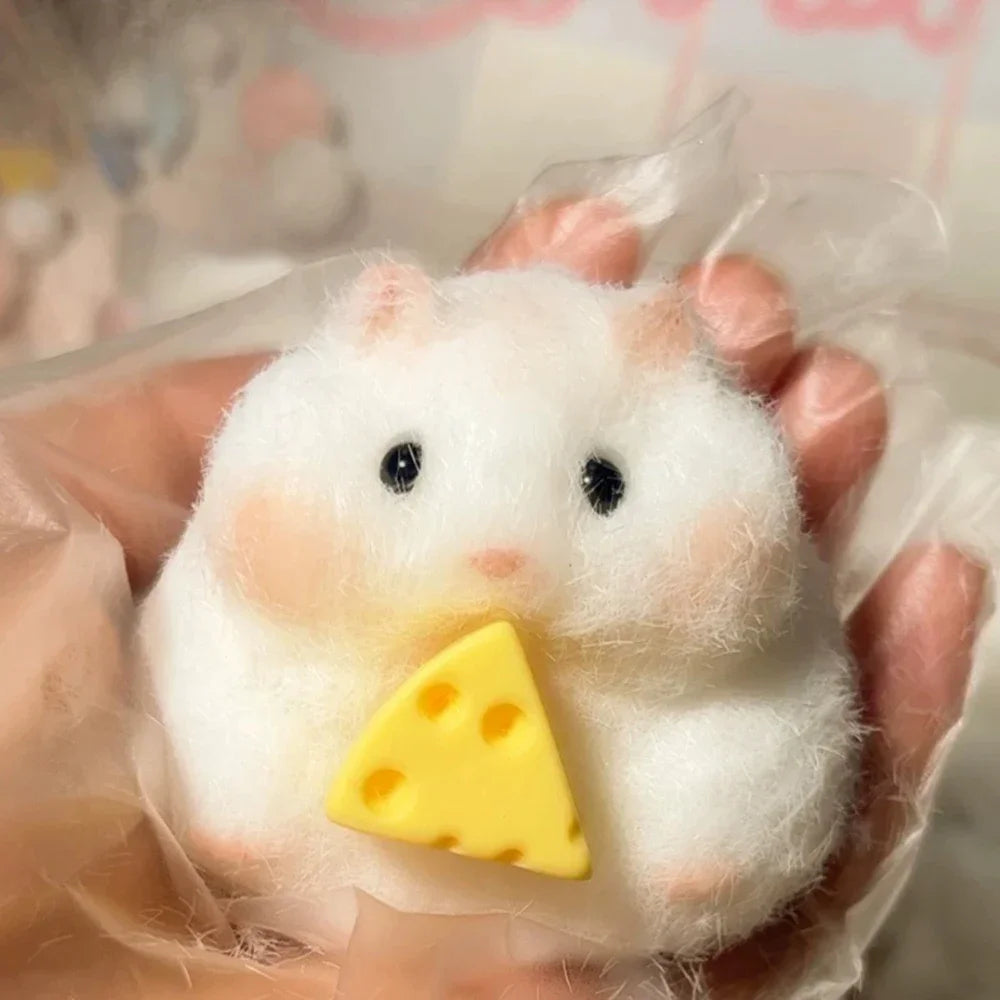 Taba Squishy Toy Mushy Silicone Mochi Toy Fuzzy Cute Hamster NOUVEAU Fidget Toy Soulagement du stress Détente Cadeau