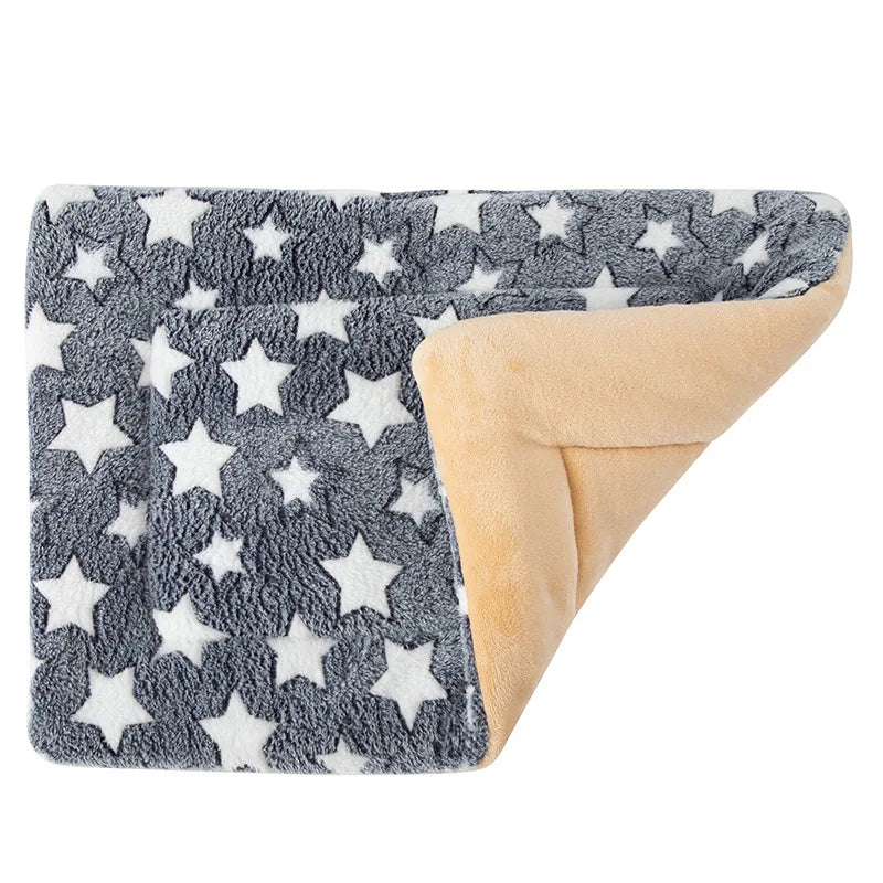 Tapis de couchage pour animaux, lit pour chiens, lit pour chats, fourrure douce, couverture épaissie, coussin en velours à usage domestique, empreinte chaude lavable, couverture motif étoile