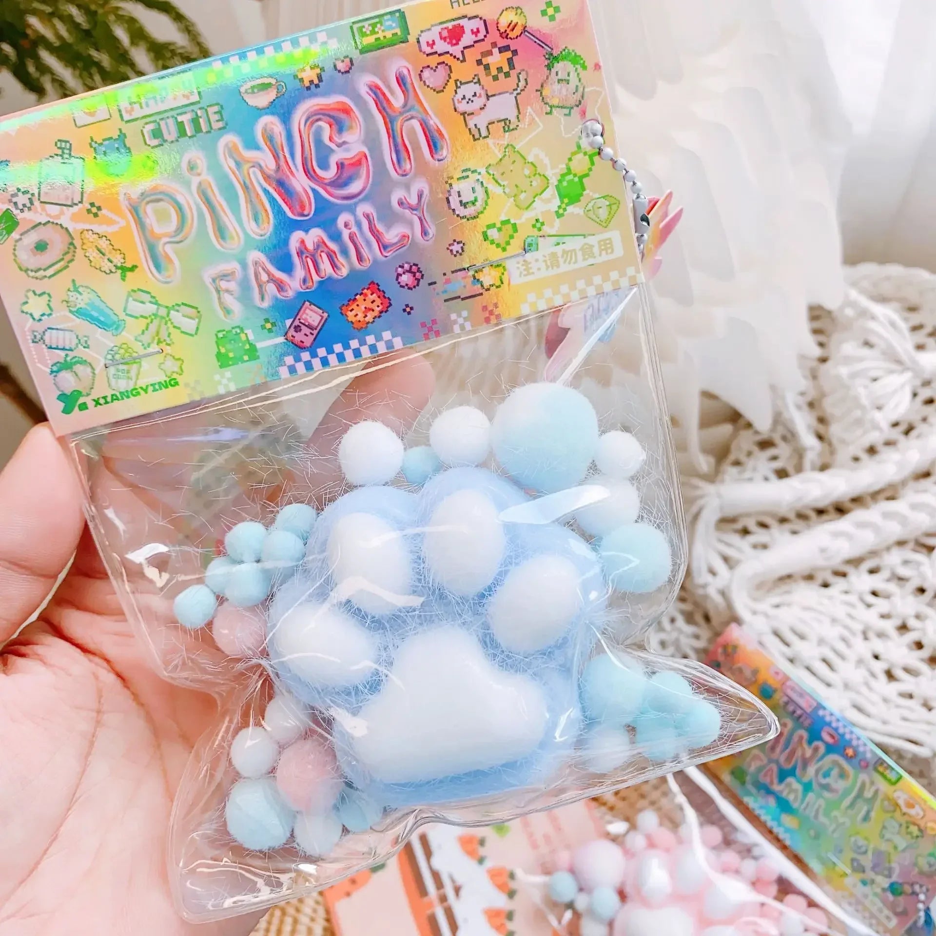 Squishy TPR Patte de chat avec fourrure Soulagement du stress Jouet spongieux Fidget Jouet Mini patte de chat kawaii en peluche Patte de chat en silicone Petite patte de chat Mignon pied de chat rose