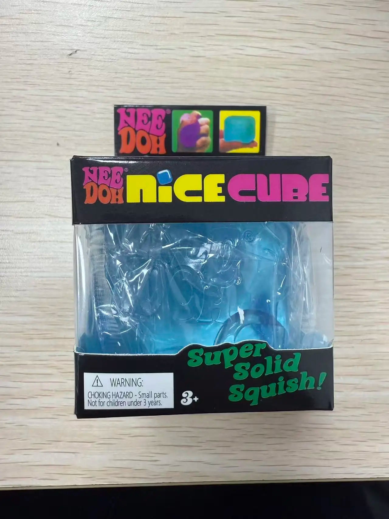 Nouveau  Fluffy Squeeze Toys Anti-Anxiety Squishy Ball