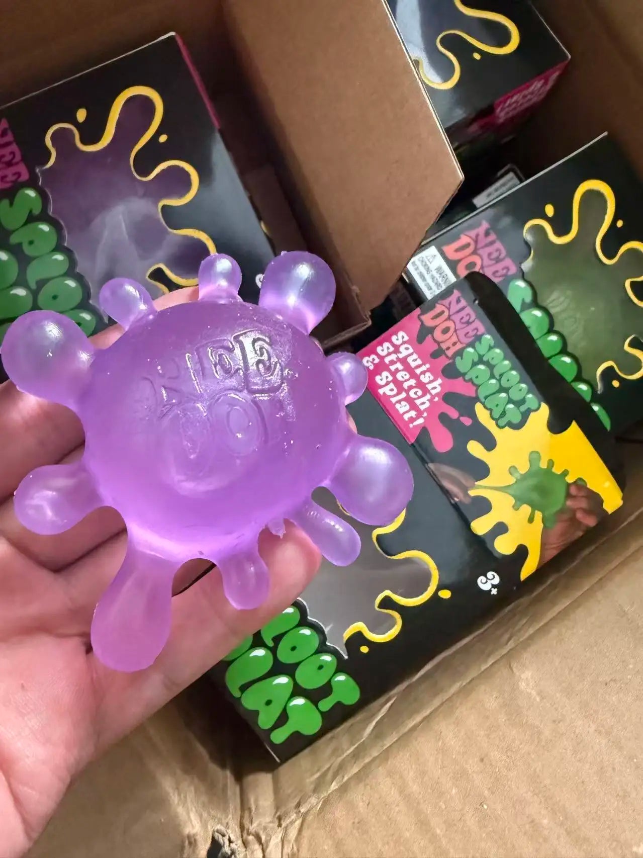 Nouveau  Fluffy Squeeze Toys Anti-Anxiety Squishy Ball