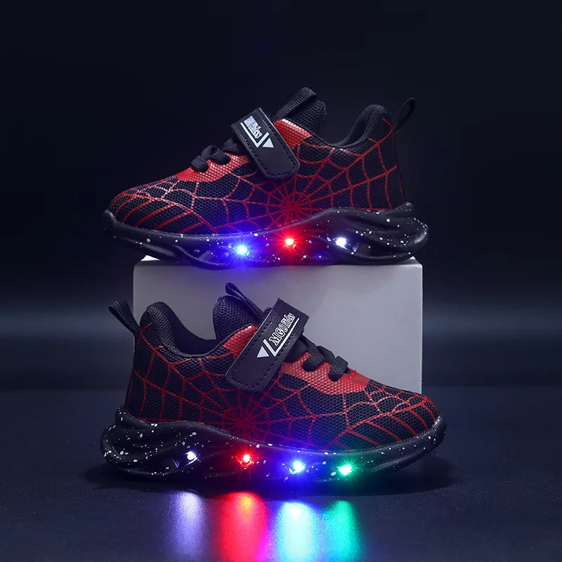 Chaussures de sport en maille respirante Spiderman pour garçons au printemps et à l’automne, baskets LED pour enfants Disney, chaussures décontractées, chaussures légères pour 0-6 ans